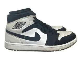 Nike Air Jordan 1 Mid SE Sneakers Men 9 White Black Pearlescent DH6933-100 s-l400.jpg main image 3